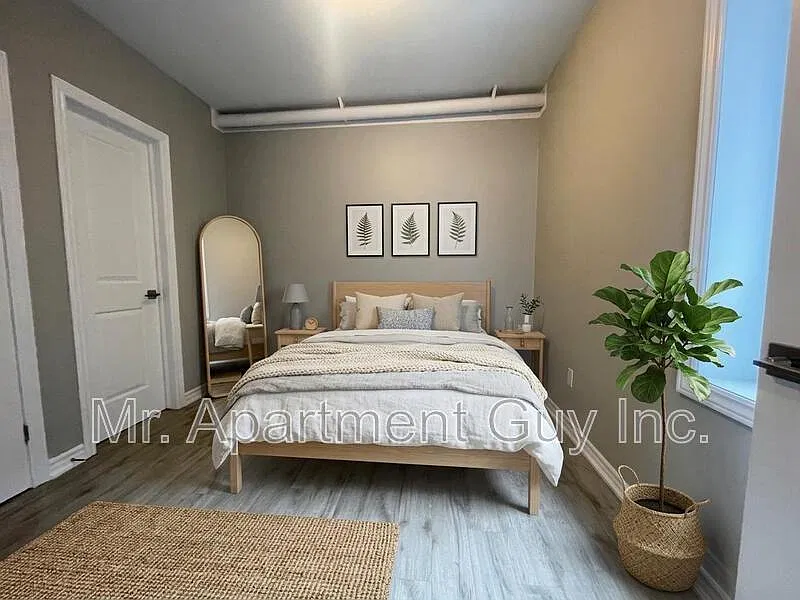 1 bed, 1.0 bath, $1,375 — Photo 2