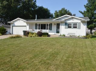 2026 Hughes Dr SW, Cedar Rapids, IA 52404