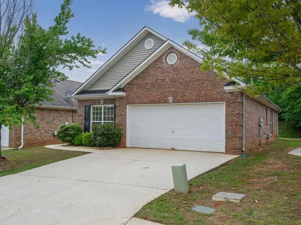4733 Longmeadow Dr, Bessemer, AL 35022