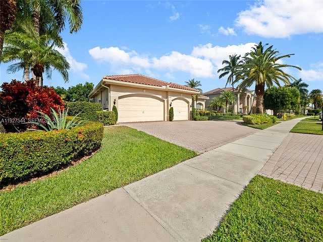 1st image of 15275 SW 38th St