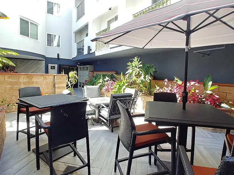 Villa De Adel Apts — Photo 20