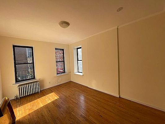 1st image of 707 2nd Ave #5B