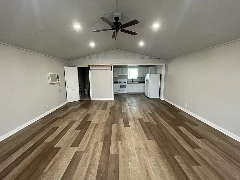 15675 S Highway 36 N — Photo 3