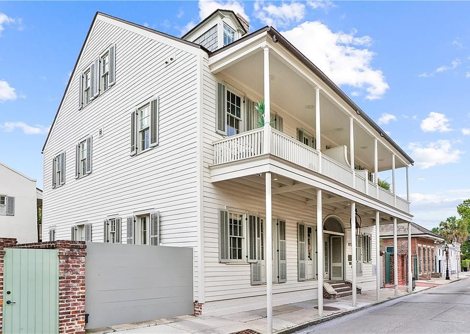 1st image of 822 Barracks St #A
