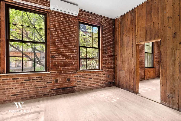 Rented by Warburg | media 19