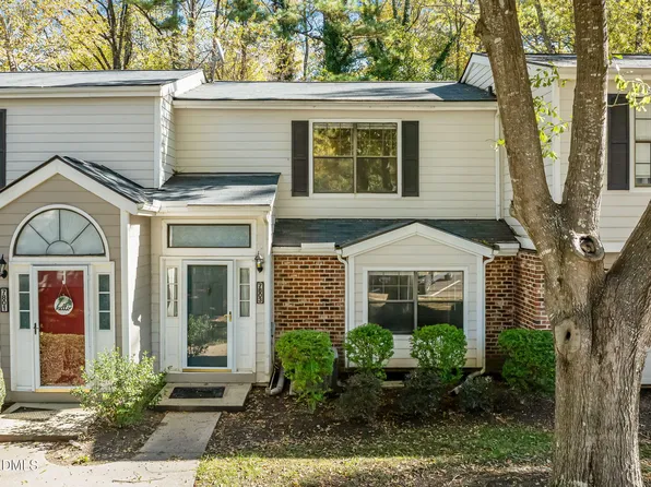 7803 Falcon Rest Cir, Raleigh, NC 27615