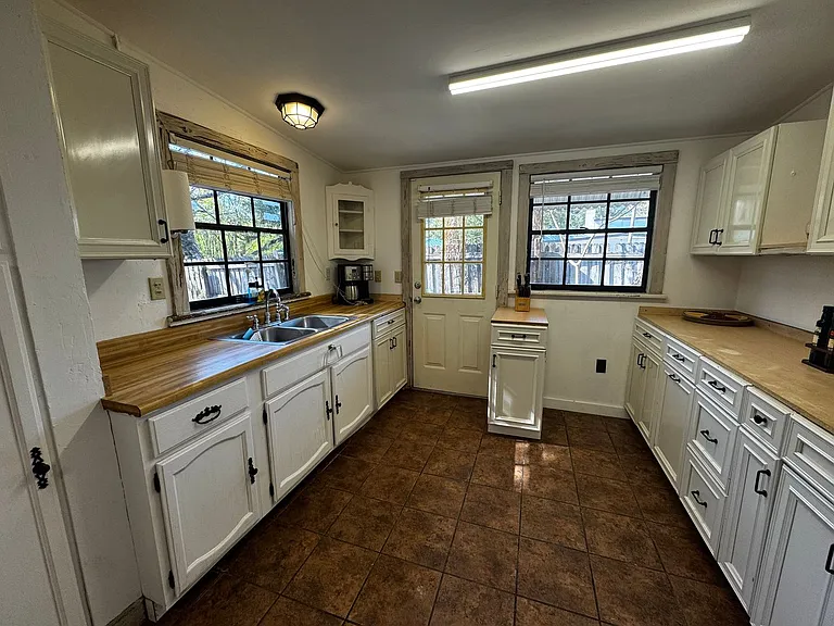 630 N Crooked Lake Dr — Photo 10