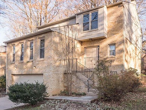 2nd image of 9926 Great Oaks Way