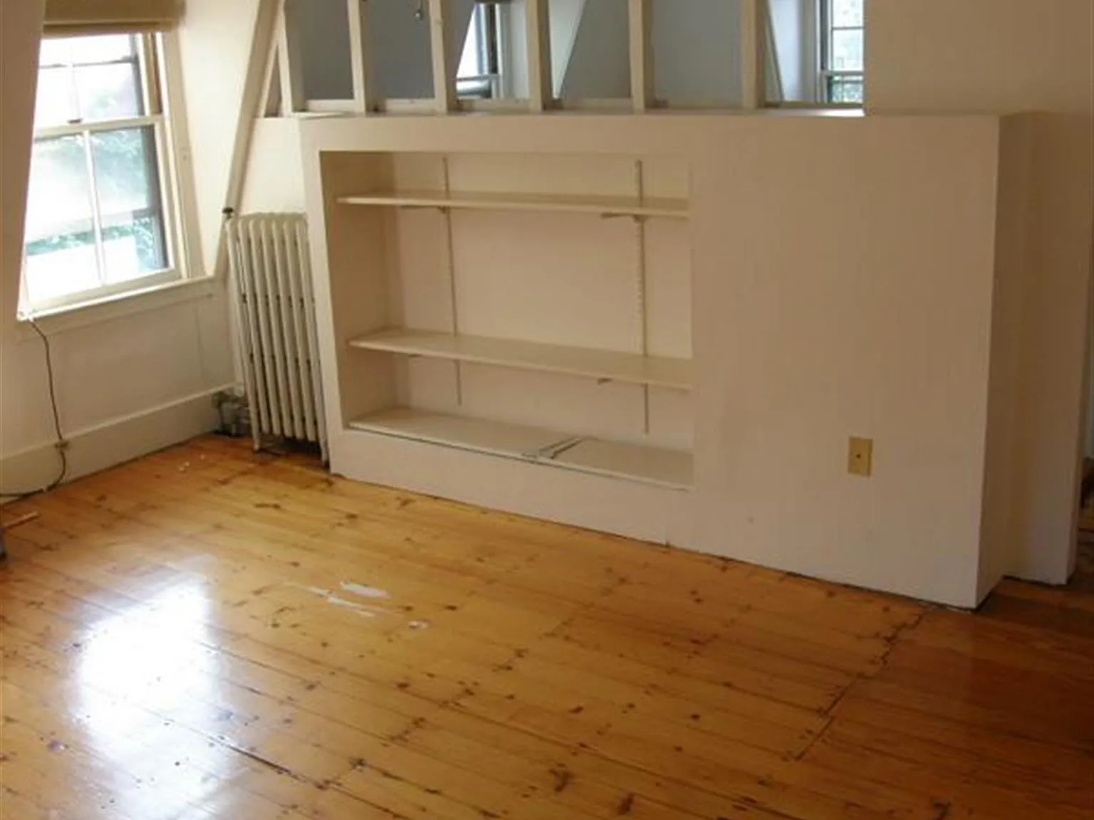 2 bed, $3,600 — Photo 2
