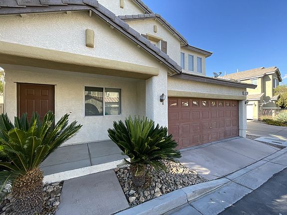2nd image of 8228 Wildwood Glen Dr