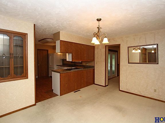 4th image of 5911 Kenwood Cir