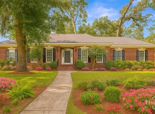 2 Dalry Ln, Savannah, GA 31419