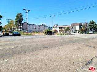 7005 Woodley Ave, Van Nuys, CA 91406