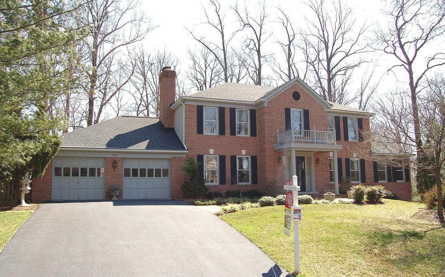11691 Hollyview Dr photo 1