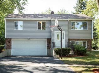 539 Winthrop Ave, Glendale Heights, IL 60139