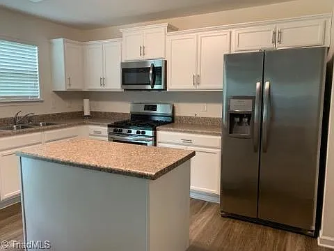 1033 Hidden Meadow Rd — Photo 10