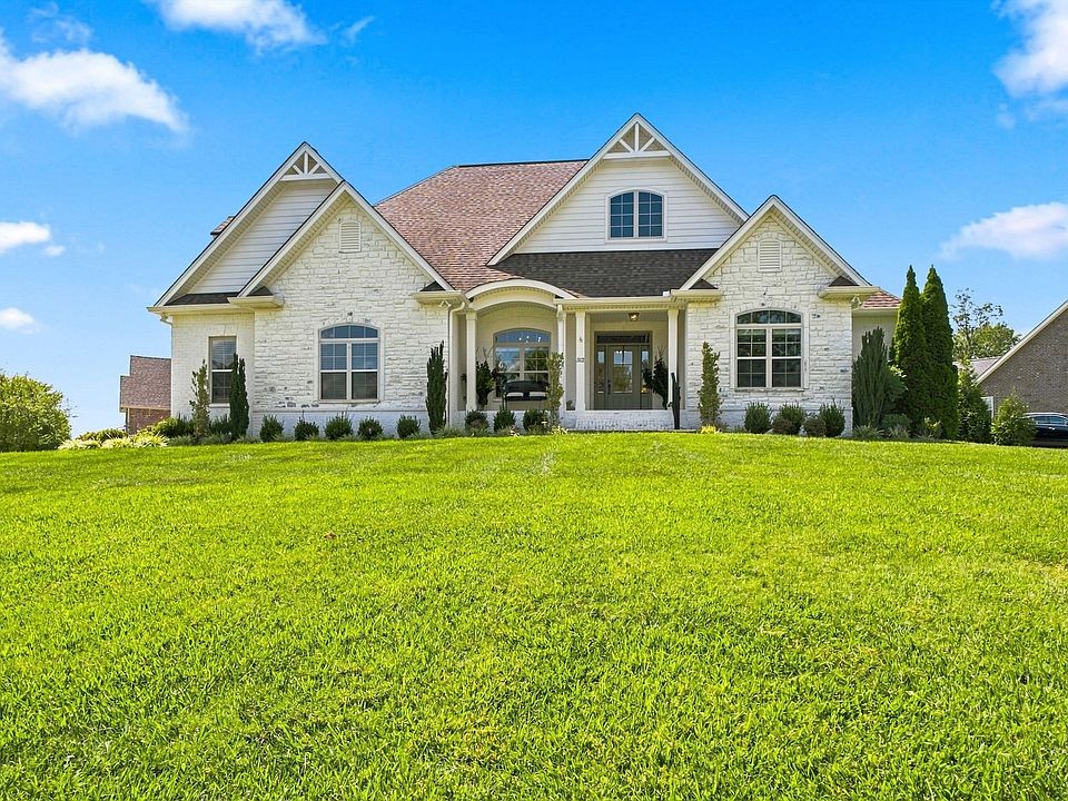 1st image of 312 Cayce Dr