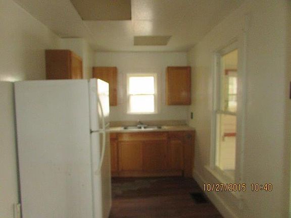 5th image of 146 S Miami St