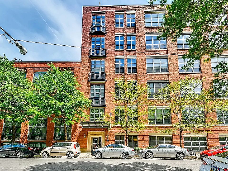 1st image of 1735 N Paulina St APT 121