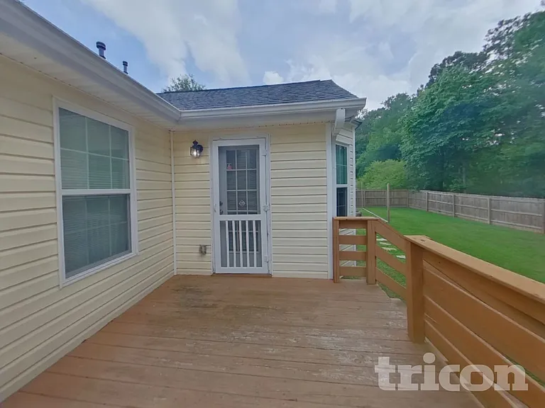 1014 Bay Ridge Dr — Photo 18