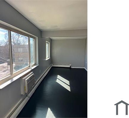2nd image of 4856 Yarmouth Pl #3