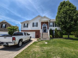 2778 Ridgepole Dr, Clarksville, TN 37040