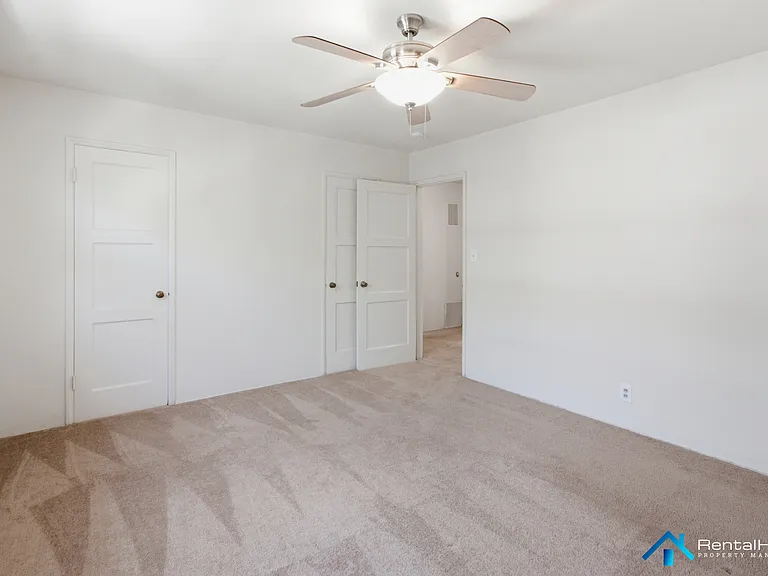 449 N Euclid Ave #H — Photo 16