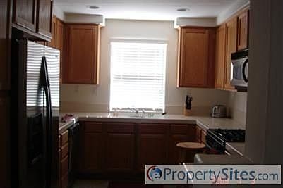 4th image of 2109 Esplanade Cir
