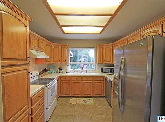 5th image of 11102 Oak Tree Dr