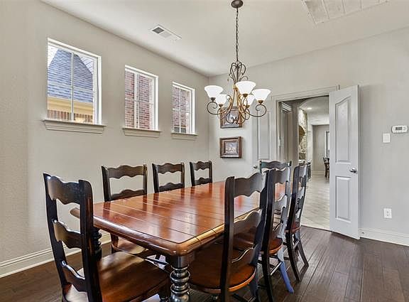 5th image of 12940 Royal Ascot Dr