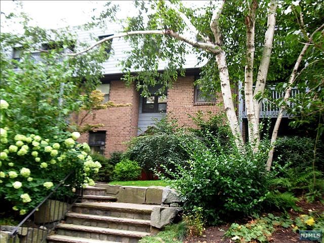 1st image of 550 H North Ave #550H