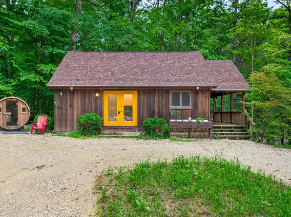 3380 Helmsburg Rd, Nashville, IN 47448