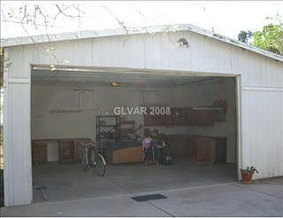 3rd image of 34 Sacramento Dr