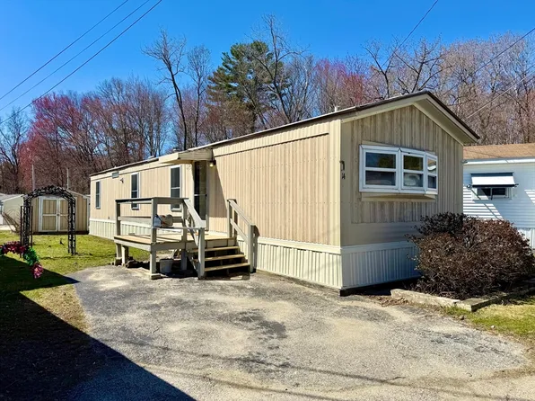 14 Breezy Bnd, Auburn, MA 01501