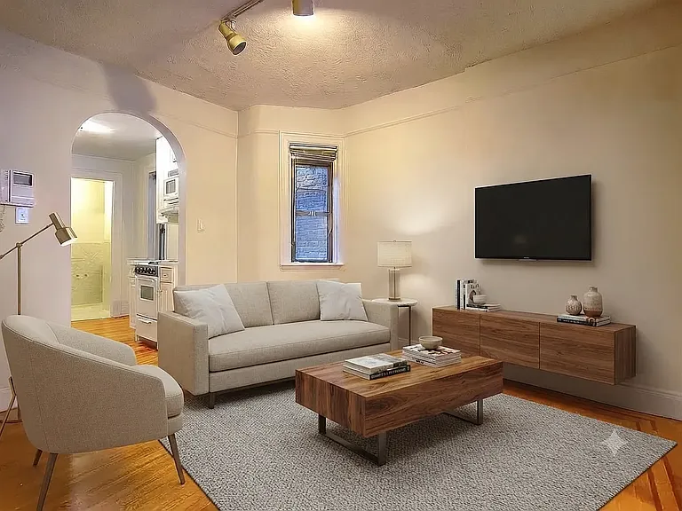213 E 84th St #2-C — Photo 3