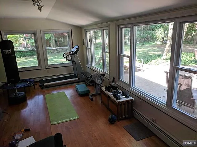 373 Franklin St — Photo 14
