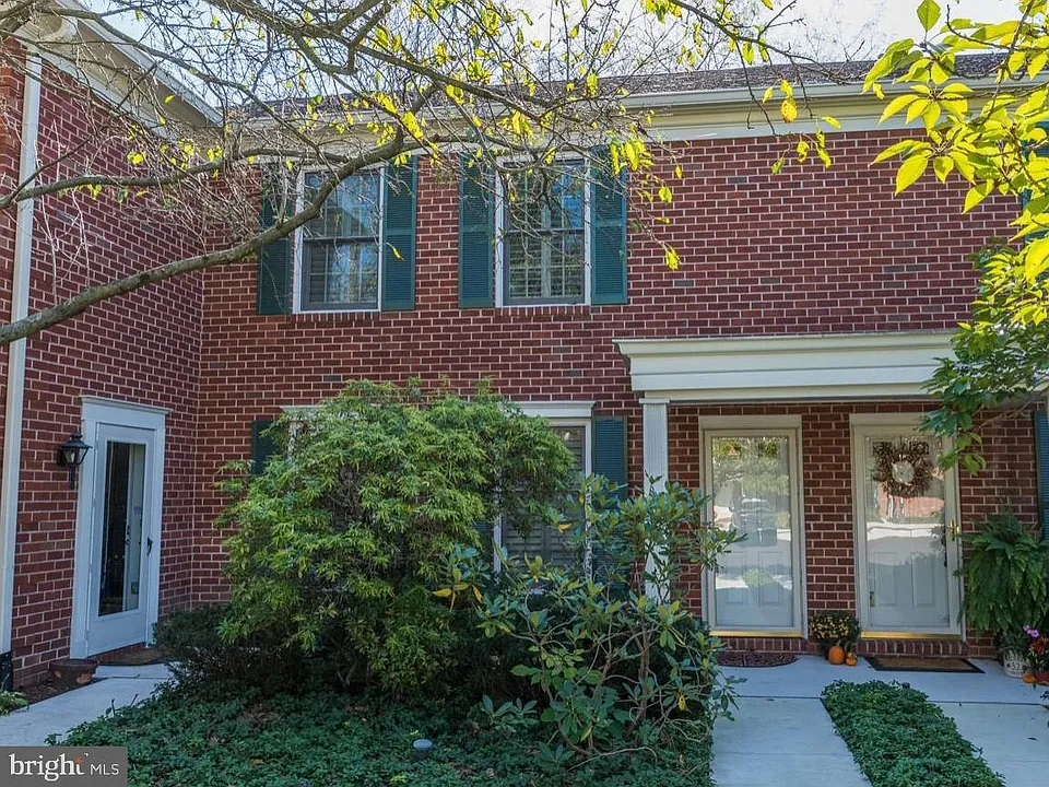 53 Parchment Dr