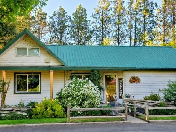 3201 N 4th St, La Grande, OR 97850