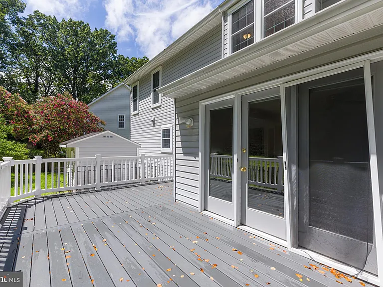 2807 Chapman Ct — Photo 36