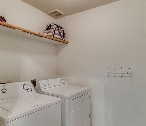 5th image of 1112 Darren Dr