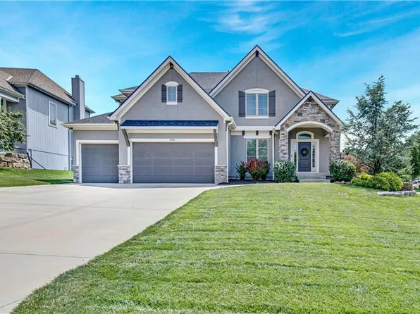 22915 W 47th Ter, Shawnee, KS 66226