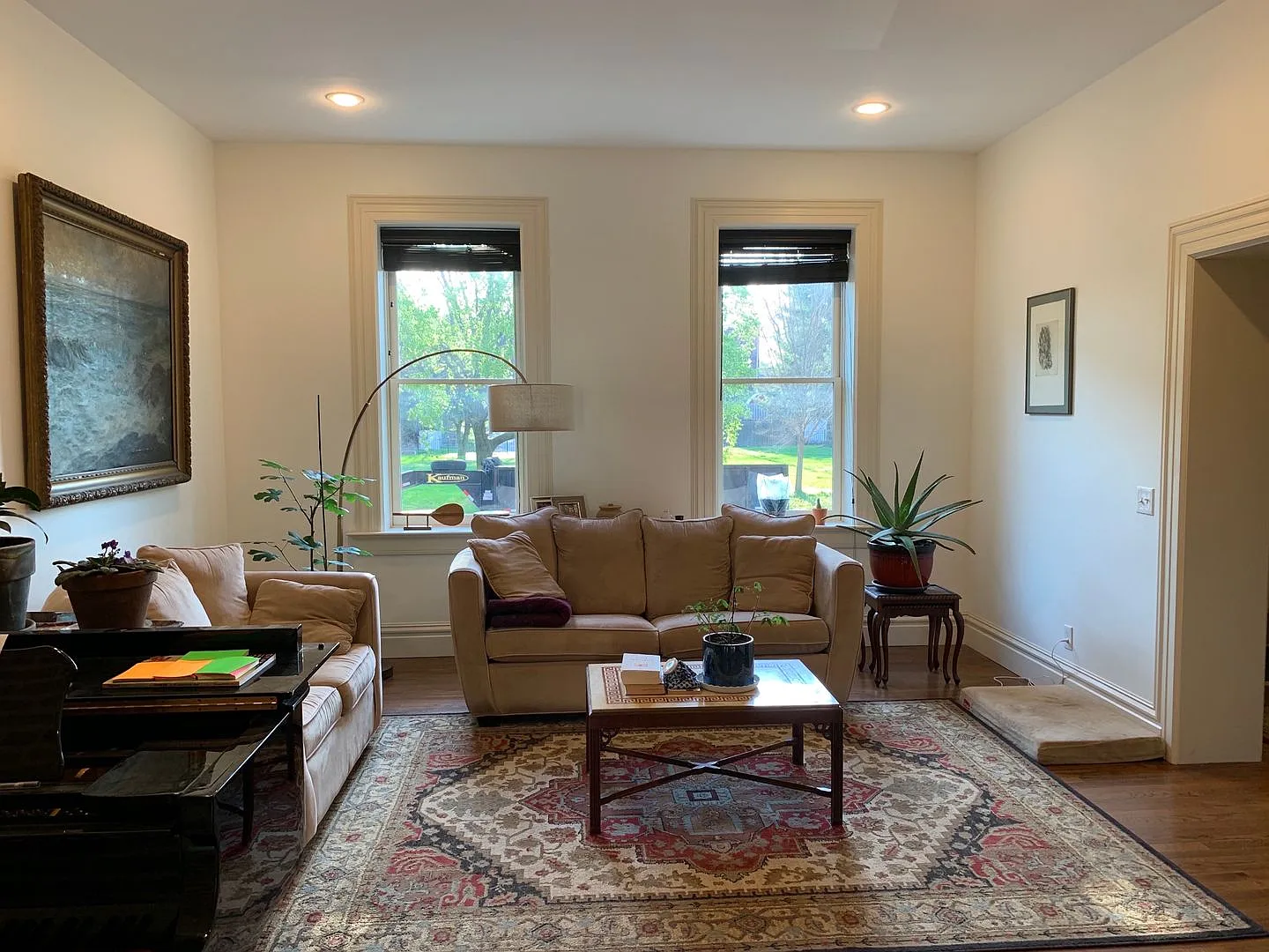 Recently Renovated Historic Mansion in Benton Park — Photo 2