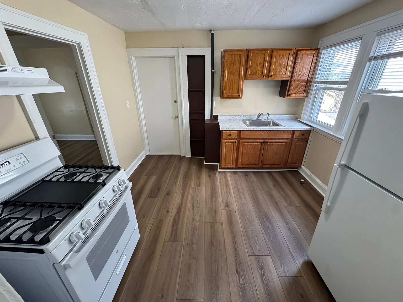 2 bed, $1,450 — Photo 1