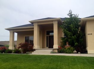 440 Cherry Blossom Loop, Richland, WA 99352