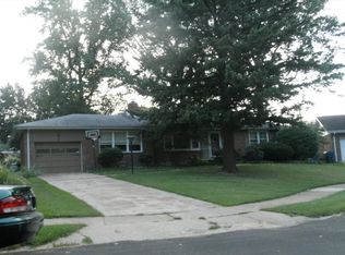 7 Willow Ct, Florissant, MO