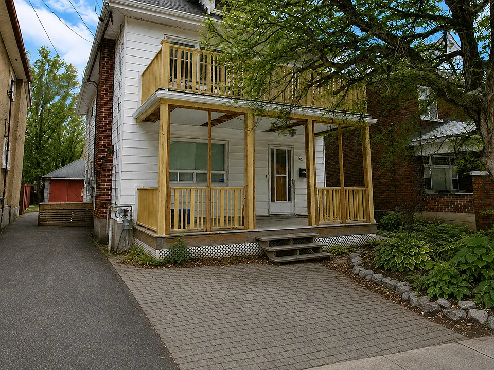 52 Pinehurst Ave #1