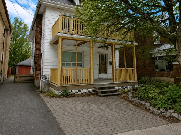 52 Pinehurst Ave #1, Ottawa, ON K1Y 1K4