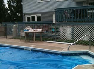 404 Stillwell Cir, East Syracuse, NY 13057