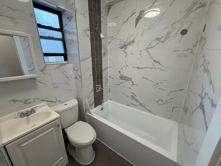 13 Olean Ave #34E — Photo 9