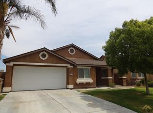 2424 Paradise Point Pl, Bakersfield, CA 93313